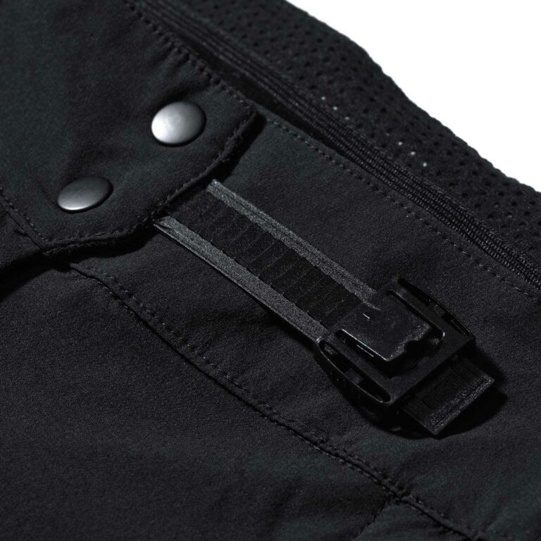 Longpants Damen P-Engine 143 W in Schwarz, Detailansicht 1
